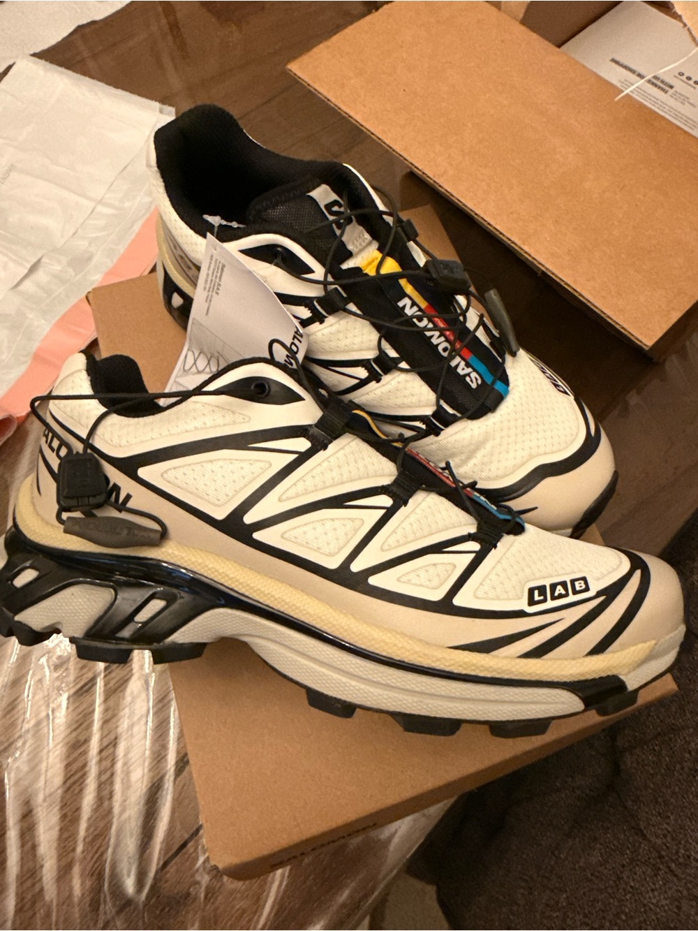 Salomon XT-6 NWB in Vanilla, Ice, Black, Silver Men’s 5.5 Women’s 6.5